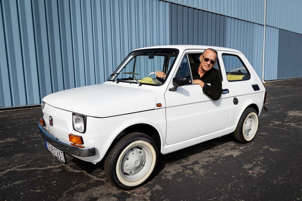 Том Хэнкс продает свой Fiat 126p. Он поддержит благотворительную акцию
