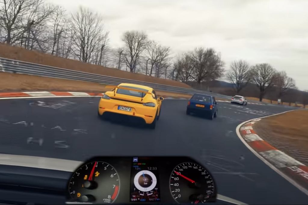 Toyota GR Yaris быстрее Porsche. Пилот Cayman GT4 не соблюдал правила