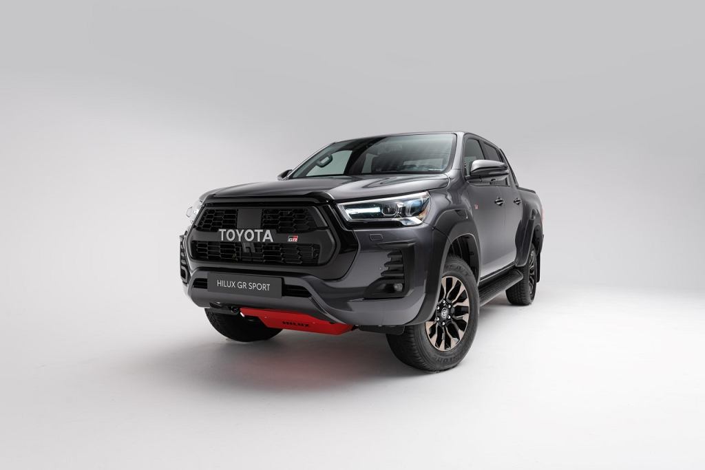 Спортивный пикап. Hilux с пометкой GR подходит для Дакара.