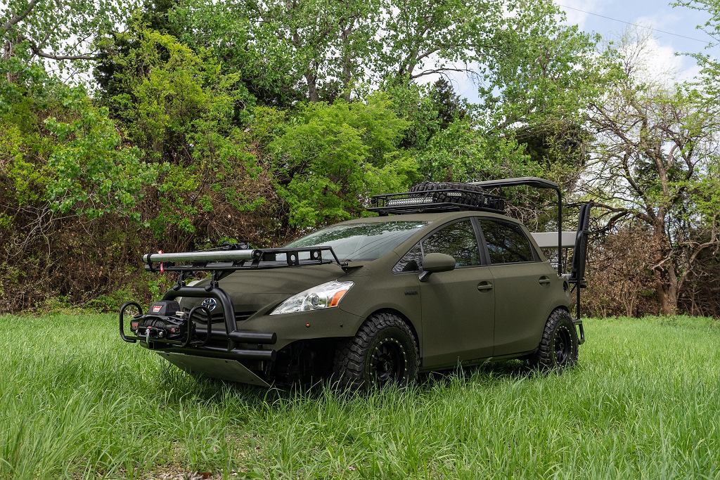 Экологичная Toyota выходит на охоту. Prius, созданный для охоты