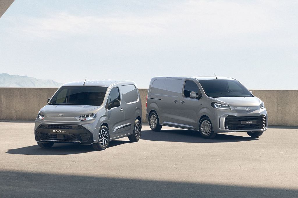 В продаже обновленные пассажирские и грузовые фургоны Toyota. Новые цены на семейство Proace