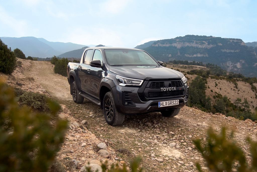 Land Cruiser и Hilux работают на дизельном топливе из возобновляемых источников. Они будут работать на пищевых отходах