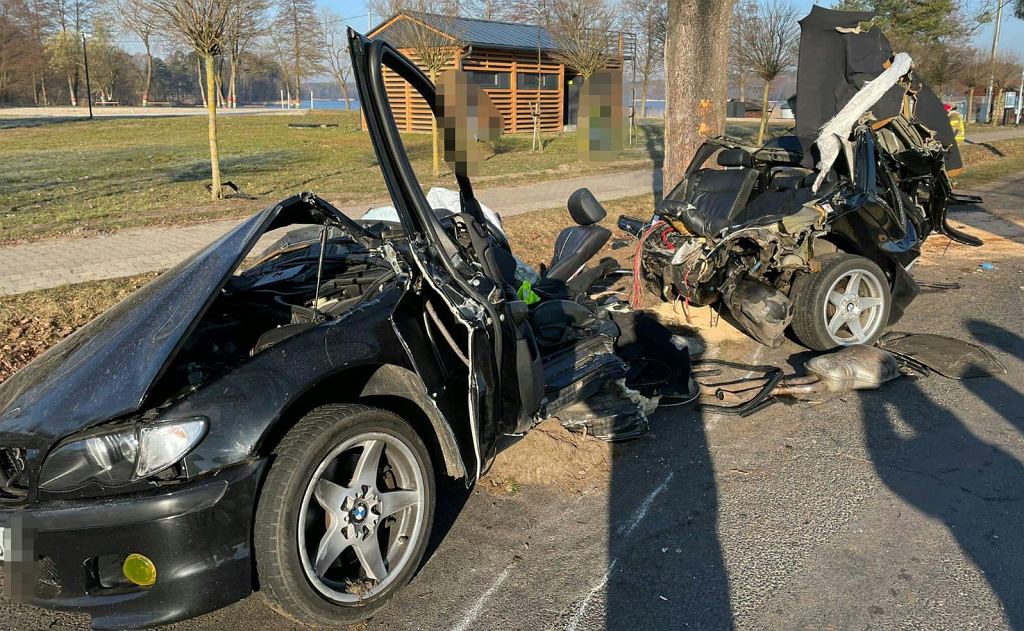 Великая Польша. Резня на дороге. Трое 22-летних молодых людей погибли в BMW