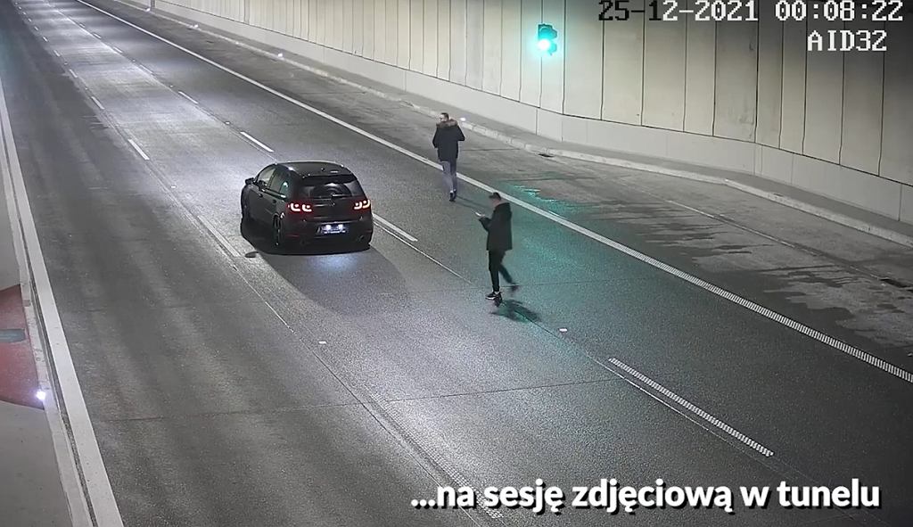 Фотосессии посреди туннеля S2 недалеко от Урсынува. ГДДКиА показывает драйвера