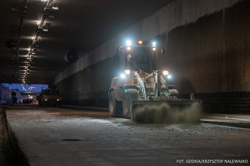 Всего 386 км. Дороги, которые будут сданы в эксплуатацию в 2021 году. У нас есть список