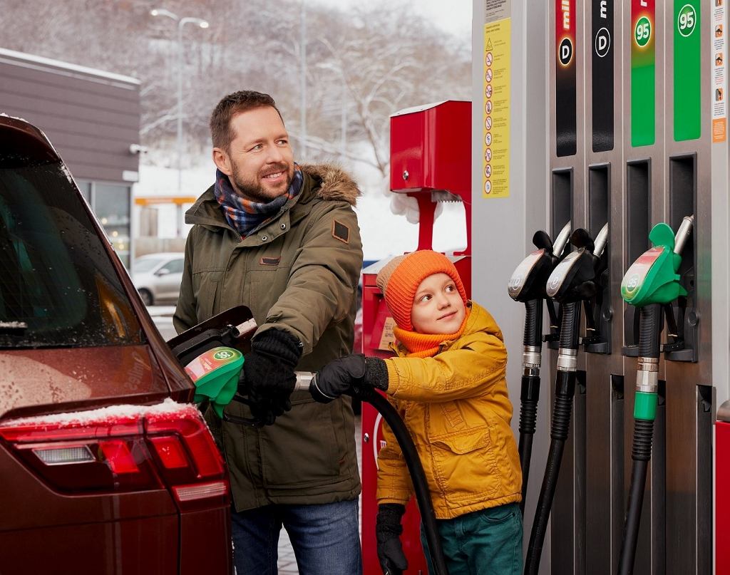 Зимнее топливо на станциях Circle K готово к морозам. Мы объясняем разницу
