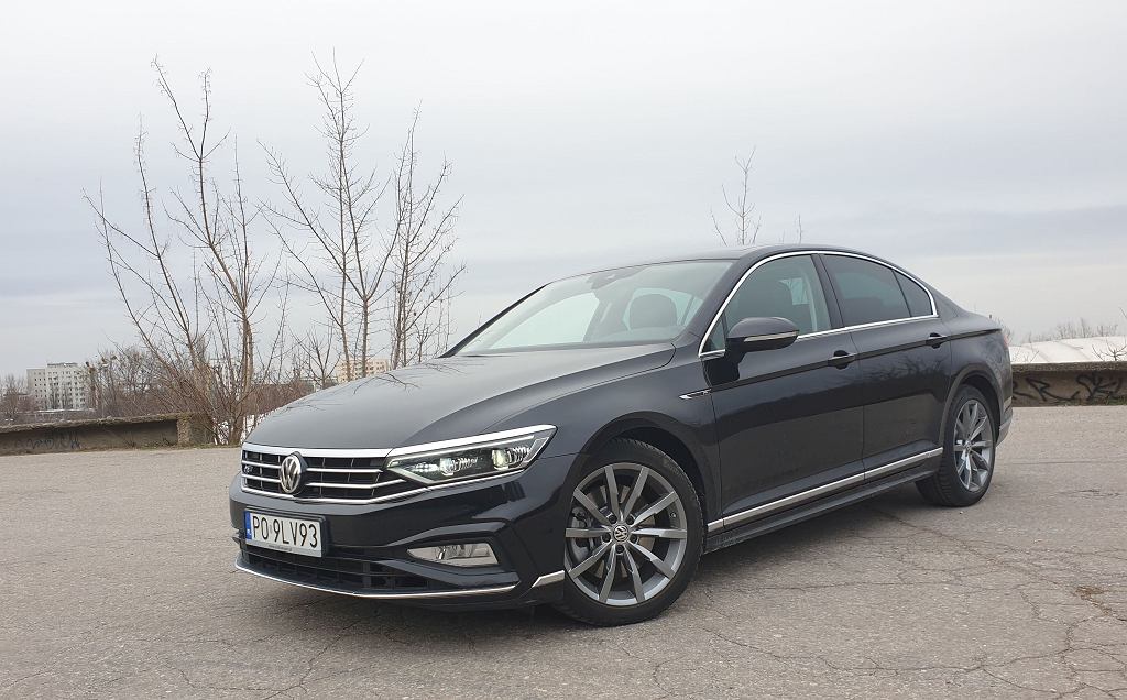 Отзывы Moto.pl: Volkswagen Passat 2.0 TSI 4MOTION — скромный, но мощный. Мы проехали самую быструю версию классики