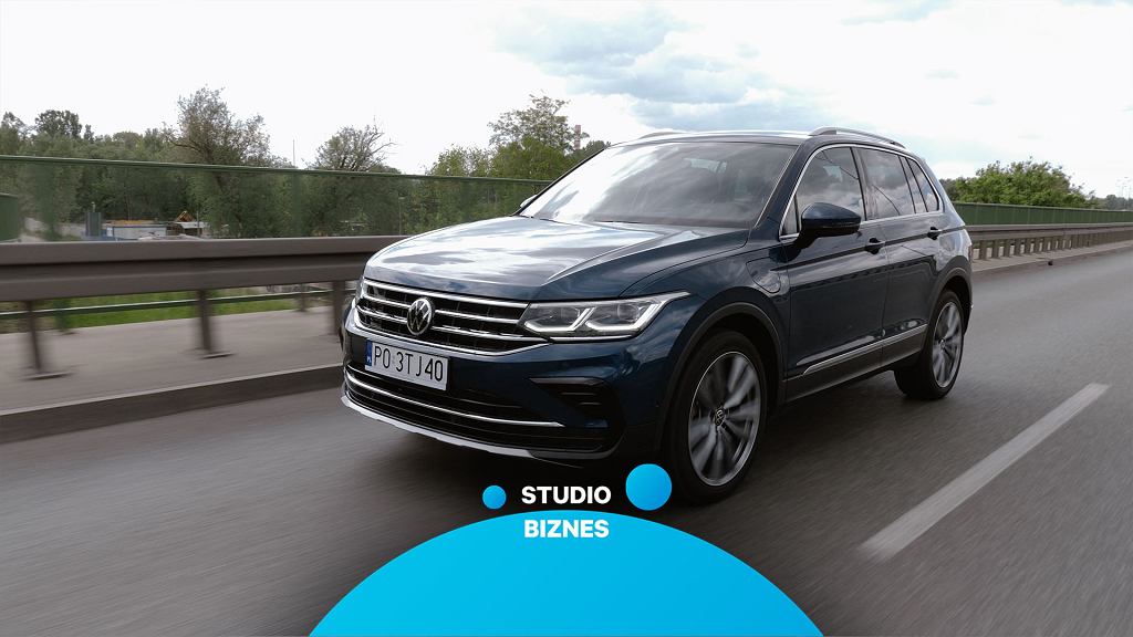 В Студию Бизнес прибыл еще один внедорожник с вилкой. Европейский №1 от Volkswagen