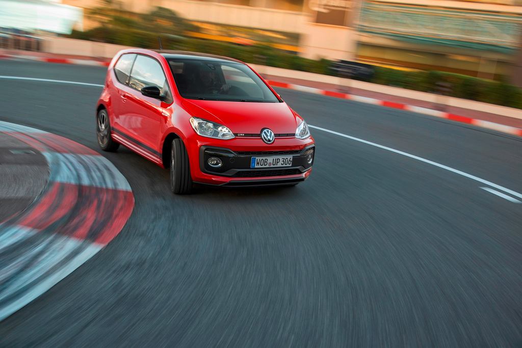 Фольксваген вверх! GTI уже в Польше. Мы знаем цены