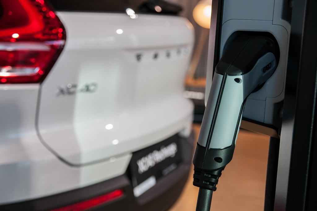 Электрический XC40 будет дешевле, но и его урезают.