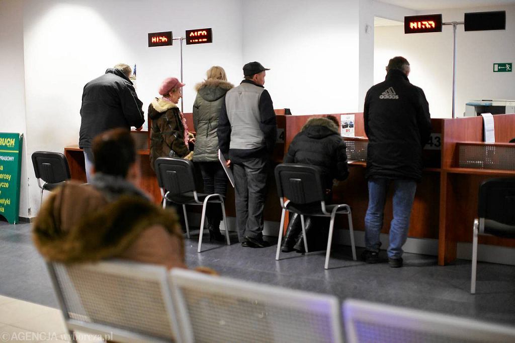 Новые свидетельства о регистрации стоят очень дорого. Мы знаем, кого придется заменить