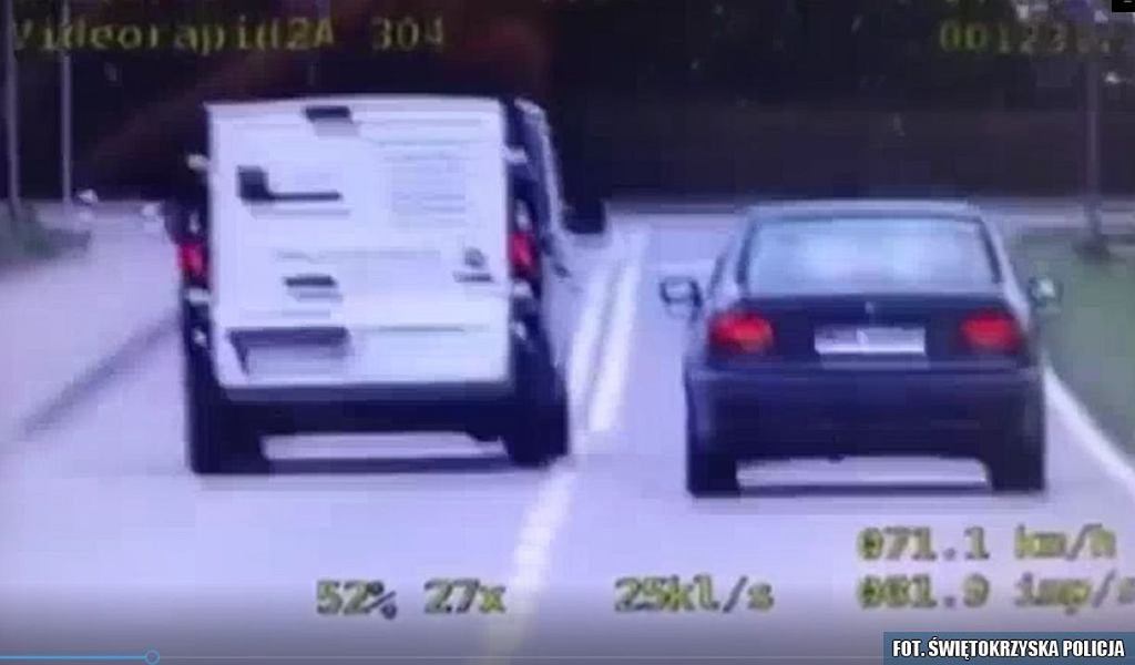 Он сделал это перед отмеченным пешеходным переходом. Полиция была прямо за ним