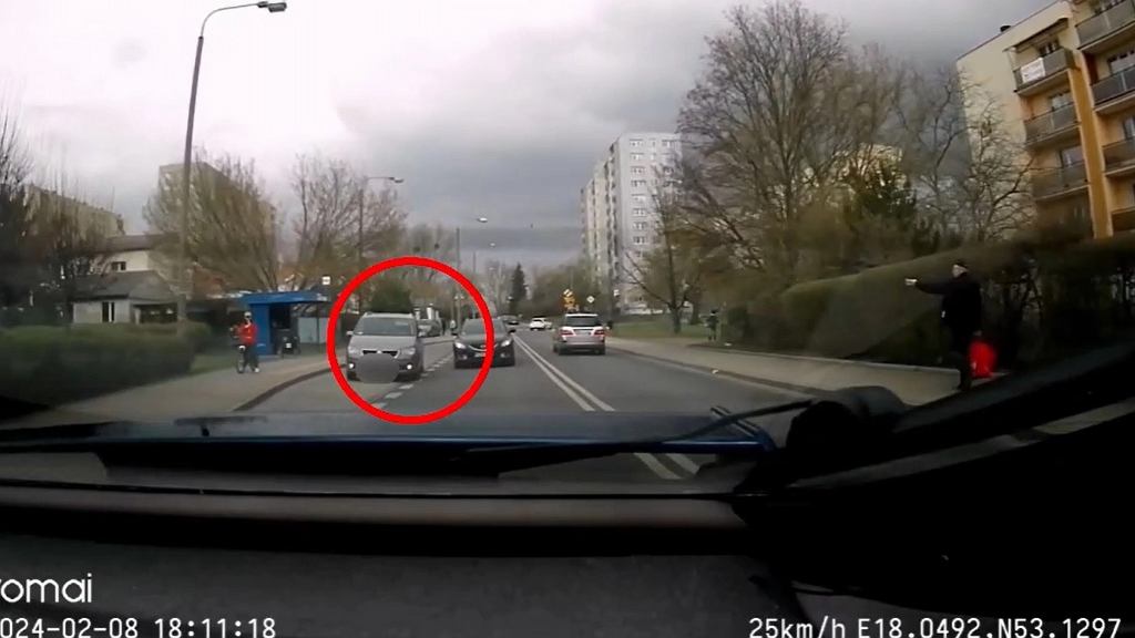 Он отправил электронное письмо в полицию. Водитель VW получит штраф за свое безумие