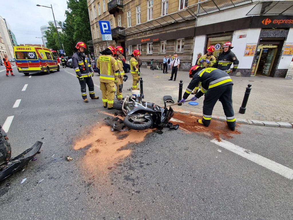 Почему мотоциклисты попадают в аварии? Они забывают о невидимых знаках. Они должны стоять в двух местах