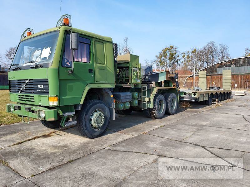 Польская армия продает Volvo FL12. Это танкотранспортеры