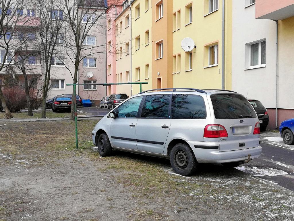 Снег растаял и оказалось, что я припарковался не в том месте. Должен ли я принять мандат?