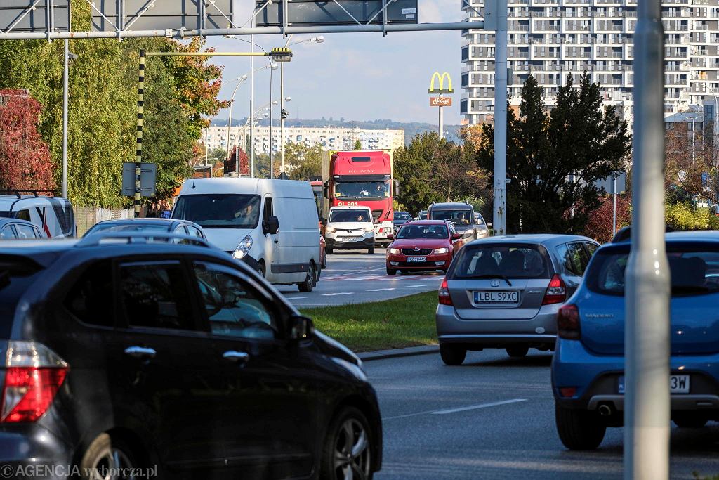 Вождение спокойное. Твой дедушка, конечно, так ездил, но стоит ли? Преимущества и недостатки