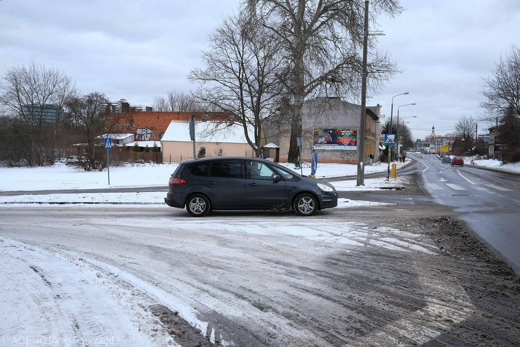 Когда зимой помогает привод 4х4? Многие водители этого не знают