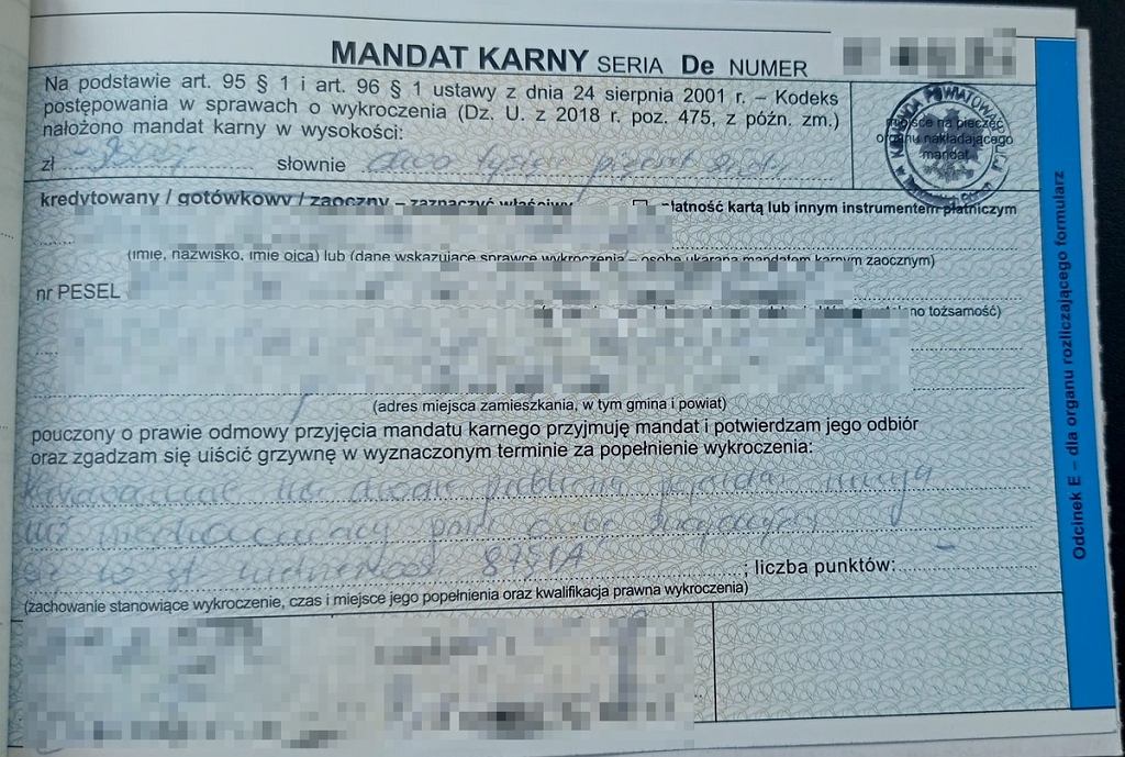 Он выехал на велосипеде с тротуара и врезался в «Хонду». Мандат? Даже два, на общую сумму 5000 злотых.