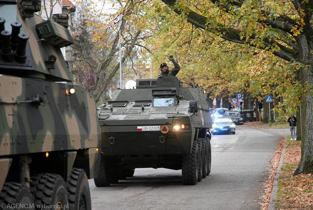 В Польше начинаются международные военные учения. Как вести себя, увидев военную колонну?