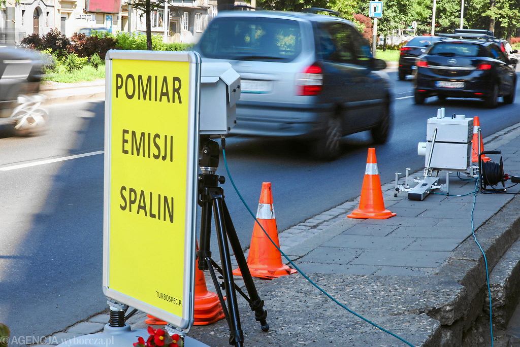 ЕС не хочет, чтобы Польша отменила налог на автомобили с двигателем внутреннего сгорания. Новая идея