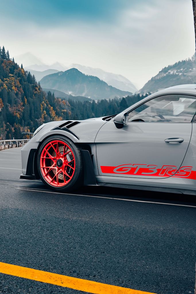 Шины Goodyear UUHP выбраны для нового Porsche 911 GT3 RS