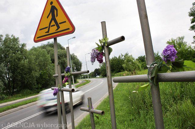 В прошлом году со Дня всех святых домой не вернулись 50 человек. Как безопасно добраться до кладбища?